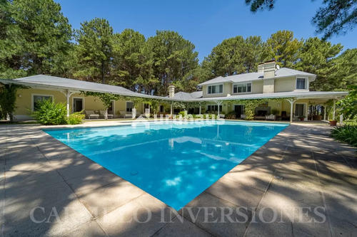 Venta Mansion Once Dormitorios Colonia