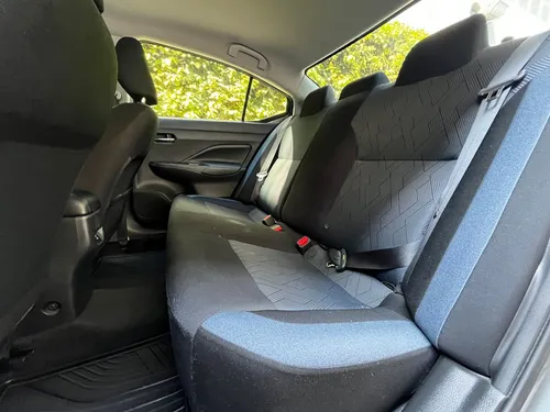 Nissan Versa 1.6 Advance At