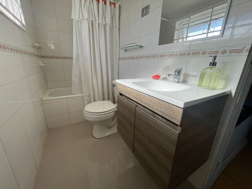 Casa 148mts2 4 D 2 B