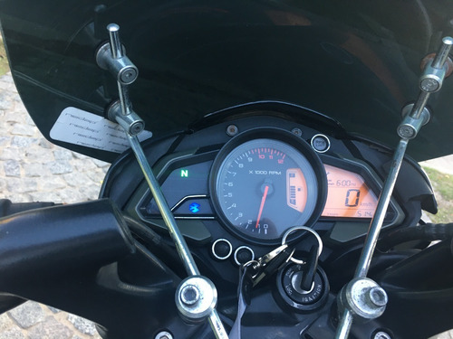 Bajaj Rouser