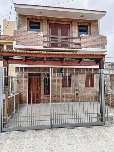 Duplex En  Venta De 3 Dormitorios En Cerro Chico