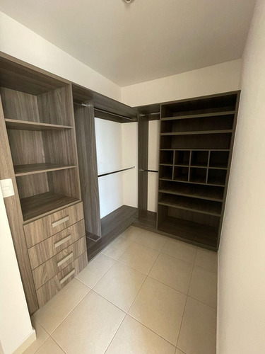 Casa En Renta En Codominio Alhandra, Zakia, Querétaro 3 Rec, 12,5k. Gps