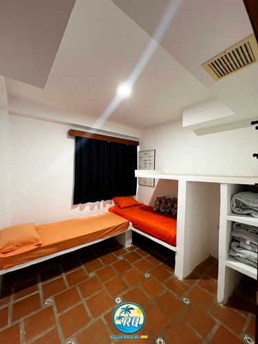 Apartamento En Venta De 3 Habitaciones En Res. La Corina
