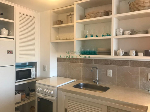 Apartamento En Península 1 Dormitorio Con Balcón- Ref: 37781