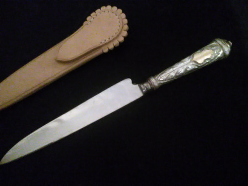 Cuchillo 16cms De Hoja Guazuvira  Cabo De Plata Y Oro