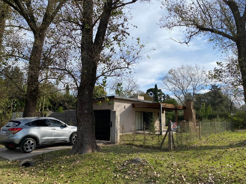 Imagen 8 de 29 de Casa Con Pileta En Roldan - Barrio Tranquilo