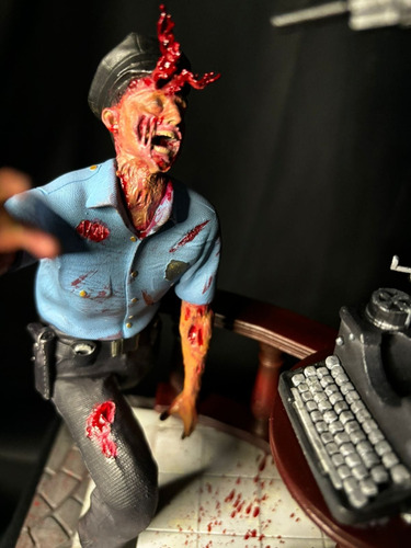 Diorama Resident Evil 2 Claire E Leon