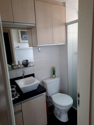 Apartamento Para Venda, 2 Dormitório(s) - 81