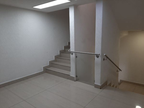 Edificio - Oficinas En Renta En Real De Arcos
