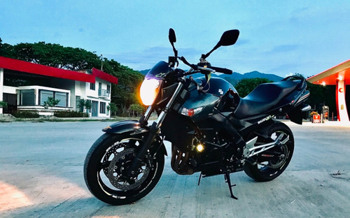 Hermosa Suzuki Gsr600 Gsr 600