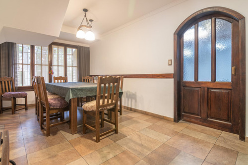 Chalet De Categoría - Barrio Pinos De Anchorena