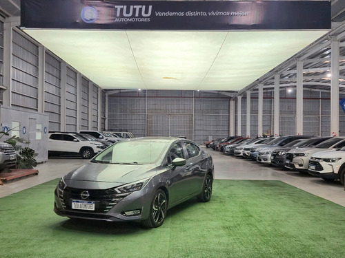 Nissan Versa 1.6 Exclusive Cvt