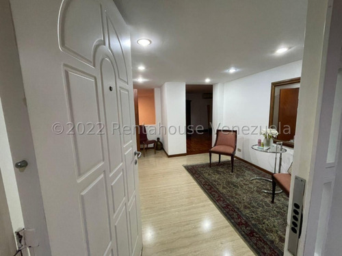 Apartamento Espacioso Remodelado En Llano Verde Lld