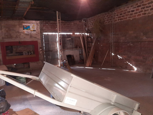 Vendo Casa En Villa Elisa, Muy Buena Ubicacion