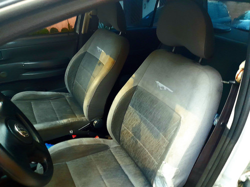 Volkswagen Fox 1.0 Plus Total Flex 5p
