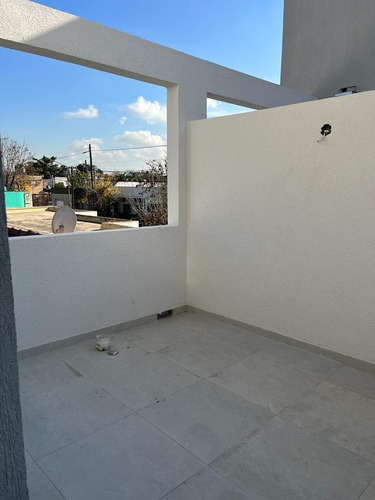 Imagen 4 de 8 de Casa Racionalista A Estrenar U$s 175.000