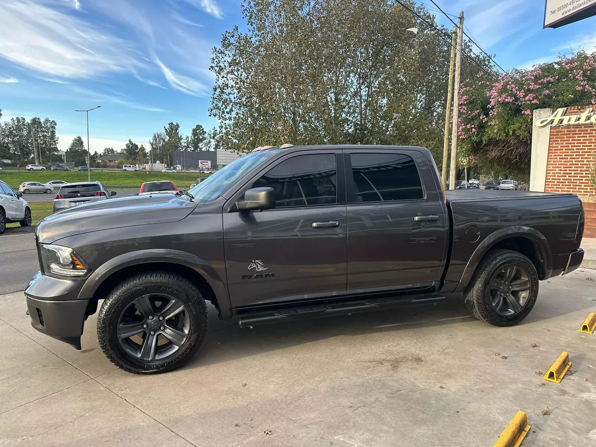 RAM 1500 5.7 Laramie Atx V8