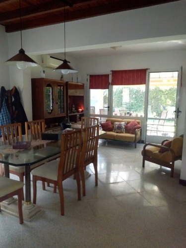 Chalet De Dos Plantas En Country Club El Pato