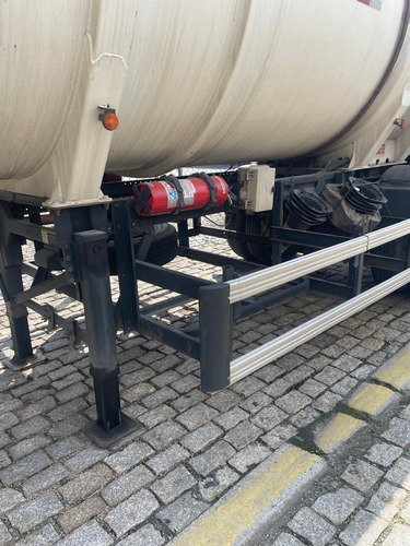 Carreta Randon Vanderléia 2014/2015 Tanque Multi Setas