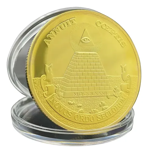 Piramide Massonica E L'occhio Di Dio Illustrazione Vettoriale