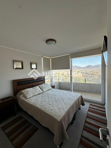 Departamento En Venta De 2 Dorm. 1 Baño, En La Herradura