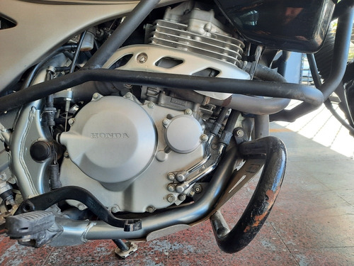 Imagen 7 de 12 de Honda Falcon 400