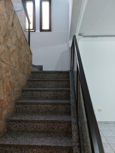 Imagem 4 de 15 de Excelente Oportunidade!!! Sobrado Com 3 Quartos, Sendo 1 Suíte, Cômodos Amplos Na Guilhermina. - Si1773