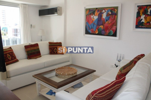 Imagen 2 de 11 de Apartamento En Alquiler Anual