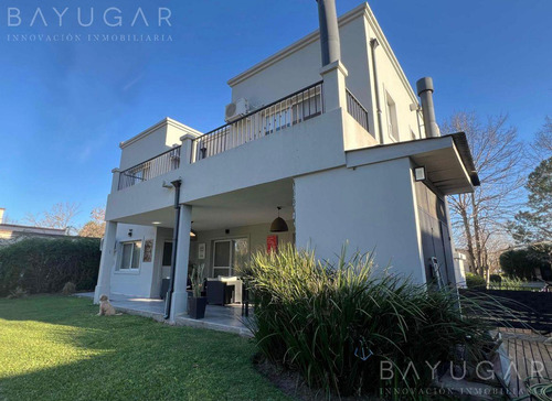 Venta Casa - Barrio Privado St. Matthews Village / Pilar