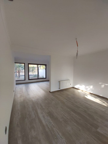 Imagen 7 de 25 de Exclusiva Casa En Arriendo Pintor Cosme San Martin, La Reina