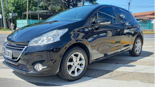 Peugeot 208 1.5 Allure Touchscreen