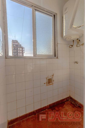 Pumacahua Y Rivadavia - 2 Amb - Vista Abierta - Apto Profesi