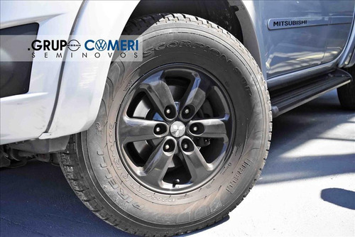 Imagem 15 de 15 de L200 Triton 3.5 Hpe 4x4 Cd V6 24v Flex 4p Automático