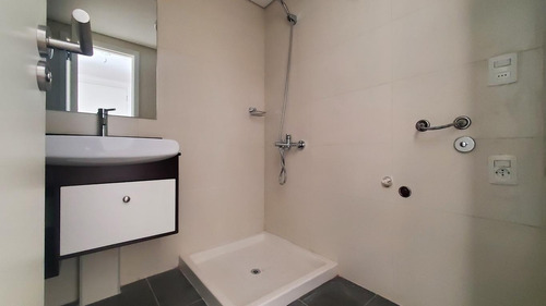 Imagen 10 de 16 de Apartamento, 2 Dormitorios, Ciudad Vieja. B