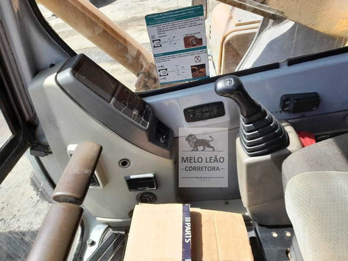 Imagem 7 de 15 de Escavadeira Hidráulica 320lc-7 Hyundai Revisando 2014