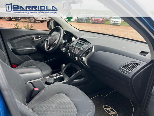 Imagen 11 de 25 de Hyundai Tucson 2wd Gl 6a/t Excelente Estado! - Barriola