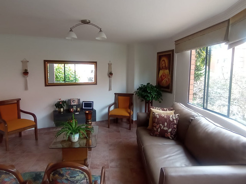 Apartamento Dúplex En Venta En Medellín Sector Laureles