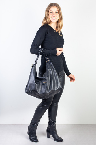 Bolsa Saco Grande De Couro Liso Cassia Cor Preto