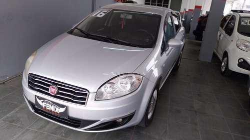 Fiat Linea 1.8 16v Essence Flex 4p