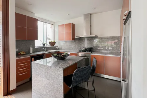 Apartamento En Arriendo En Los Rosales. Cod A7248