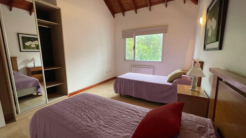 Casa En Venta - 5 Dormitorios 2 Baños - 1.024mts2 - Pinamar