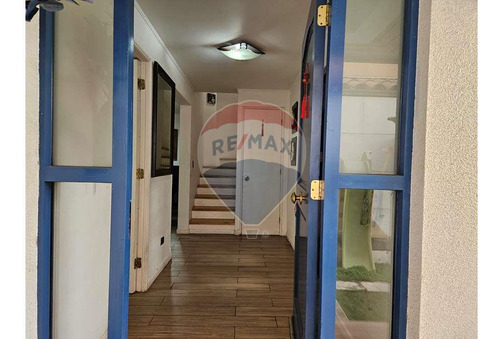 Impecable Casa En Quebrada De Macul