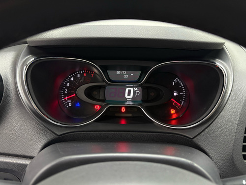 Renault Captur CAPTUR LIFE 1.6 16V FLEX 5P AUT.