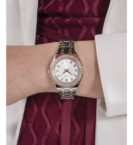 Reloj Mujer Guess Desire Oro Rosa. Correa Plateado Bisel Oro Rosa Fondo Plateado