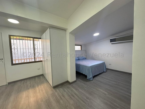 Ajr Casa En Alquiler En Santa Cecilia 24-17904 Yg