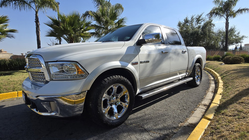 Camioneta Ram 2500 Laramie V8 At 4x4
