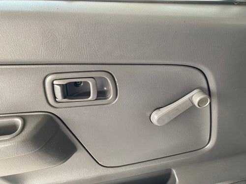 Imagen 14 de 15 de Nissan Np300 2015 2.4 Estacas Dh Mt