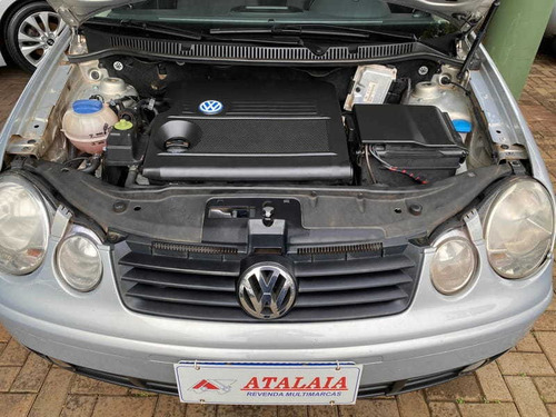 Imagem 15 de 15 de Volkswagen Polo Sedan 1.6 Mi 8v Total Flex 2004