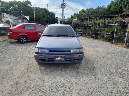 Mazda 323 1.3 Nei