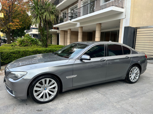 BMW Serie 7 4.8 750i Premium 407cv